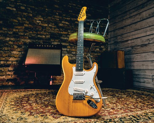 Oscar Schmidt OS-300-NH-A Double Cut Electric Guitar. Natural Finish