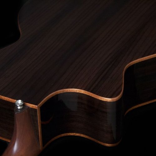 Washburn G20SCE Comfort 20 Series Grand Auditorium Cutaway Acoustic Eletric Guitar. Natural