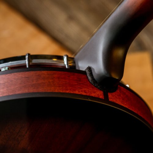 Washburn B8 Pack Americana Series (5 String) Banjo Pack. Natural