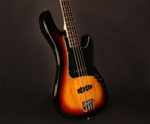 Cort GB34JJ3TS GB Series Bass Guitar. 3 Tone Sunburst