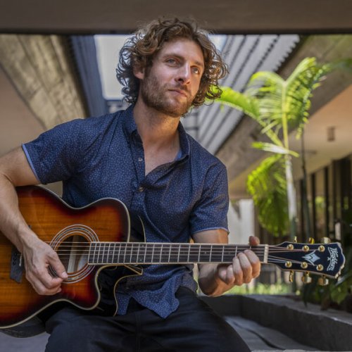 Washburn EA55G-A Festival Series Cutaway Acoustic/Electric Guitar. Koa Burst