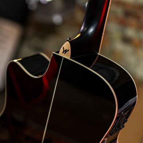 Washburn DFBACEB Deep Forest Burl Grand Auditorium Acoustic Electric Guitar. Black Fade