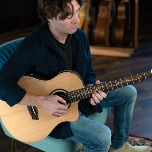 Washburn BTSC40SCE Bella Tono Suprema Acoustic-Electric Guitar. Natural Glossy