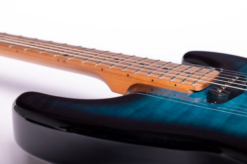 Washburn Sonamaster Elite Double Cutaway Electric Guitar. Flame Blue Burst