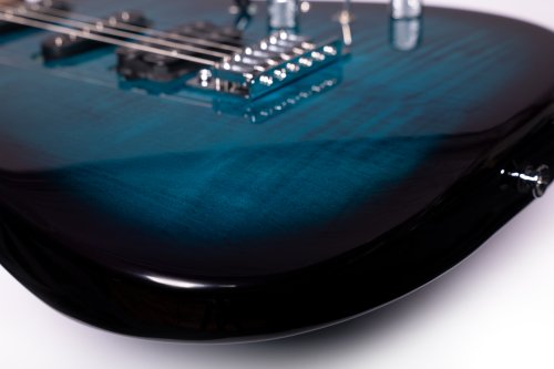 Washburn Sonamaster Elite Double Cutaway Electric Guitar. Flame Blue Burst