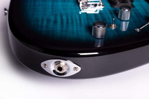 Washburn Sonamaster Elite Double Cutaway Electric Guitar. Flame Blue Burst