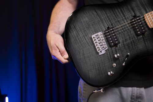 Washburn Sonamaster Elite Double Cutaway Electric Guitar. Flame Black Burst