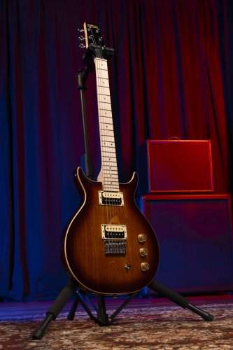 Washburn R5TS Wing Series Raven Electric Guitar. Tobacco Sunburst