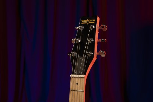 Washburn R5TS Wing Series Raven Electric Guitar. Tobacco Sunburst