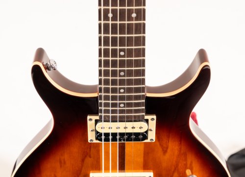 Washburn H10TS Wing Series Hawk Electric Guitar. Tobacco Sunburst