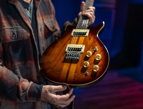 Washburn H10TS Wing Series Hawk Electric Guitar w/Gigbag. Tobacco Sunburst