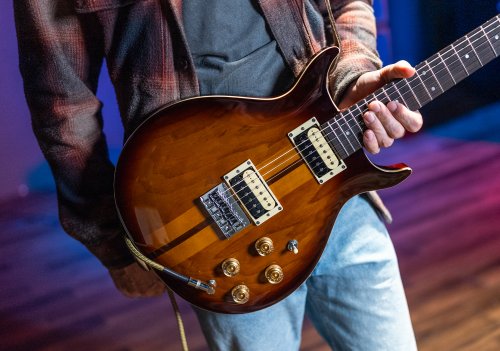 Washburn H10TS Wing Series Hawk Electric Guitar w/Gigbag. Tobacco Sunburst