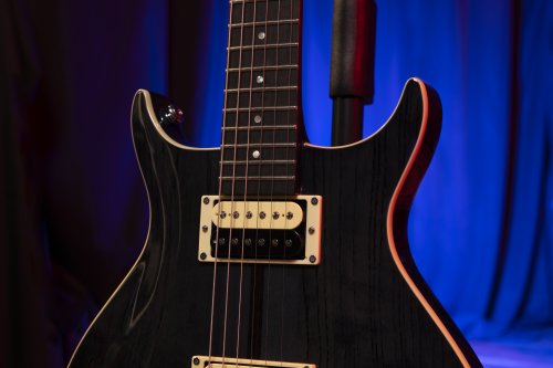Washburn H10TB Wing Series Hawk Electric Guitar. Trans Black