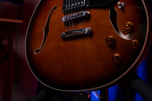 Washburn SH35TS Wing Series Semi Hollow Electric Guitar. Tobacco Sunburst