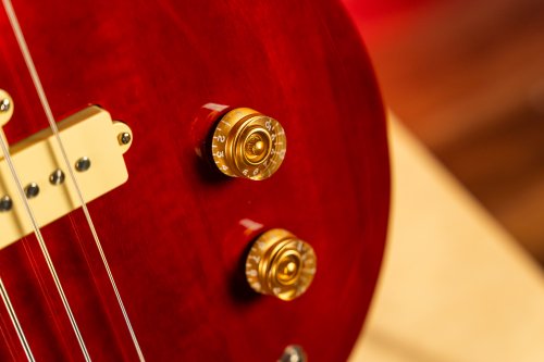 Washburn SB4R Wing Series Scavenger Electric Bass. Trans Red