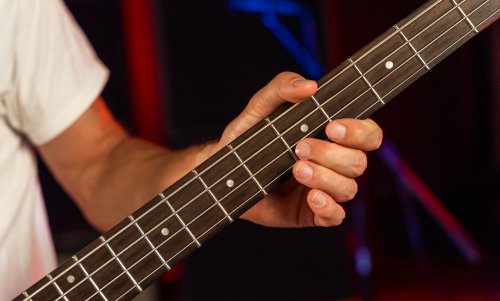 Washburn SB4R Wing Series Scavenger Electric Bass. Trans Red