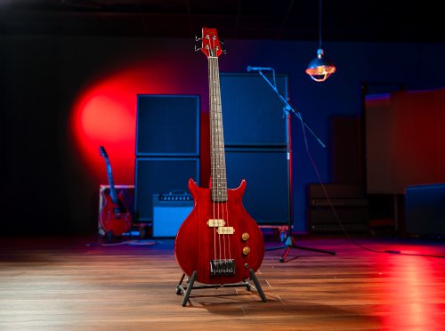 Washburn SB4R Wing Series Scavenger Electric Bass. Trans Red
