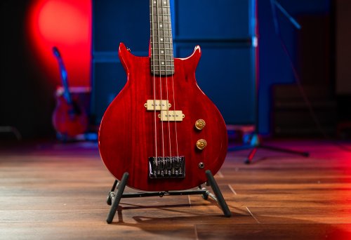 Washburn SB4R Wing Series Scavenger Electric Bass. Trans Red