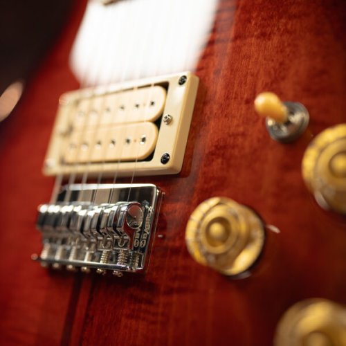 Washburn HAWK1-VSB Wing Series Hawk Double Cutaway Electric Guitar. Vintage Sunburst