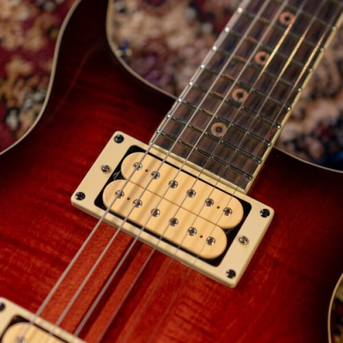 Washburn HAWK1-VSB Wing Series Hawk Double Cutaway Electric Guitar. Vintage Sunburst