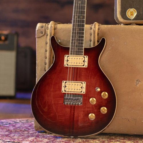 Washburn HAWK1-VSB Wing Series Hawk Double Cutaway Electric Guitar. Vintage Sunburst