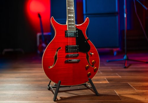 Washburn SH35TR Wing Series Semi Hollow Electric Guitar. Trans Red