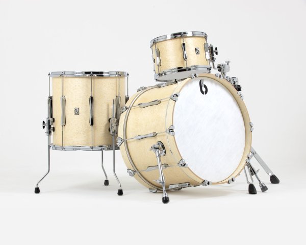 British Drum Co. LON-22-CBUS-WW Lounge Series US Club 22 Kit. Wiltshire White (13", 16", 22")