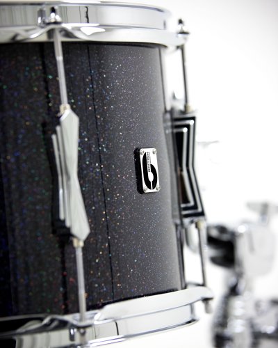 British Drum Co. LON-22-CBUS-RG Lounge Series US Club 22 Kit. Ravenglass (13", 16", 22")