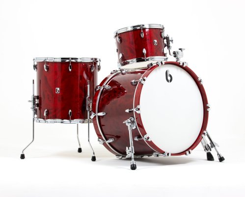 British Drum Co. LEG-22-CBUS-CLR Legend Series US Club 22 Kit. Cardinal Red (13″, 16″, 22″)