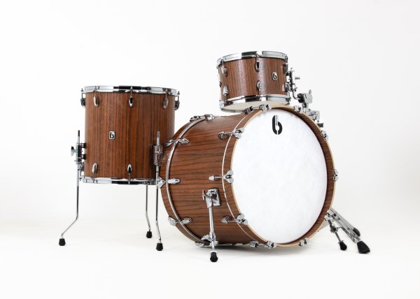 British Drum Co. LEG-22-CBUS-SUM Legend Series US Club 22 Kit. Sumatra (13", 16", 22")