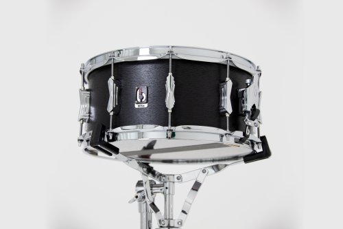 British Drum Co. ICA-14-65-SN Nicko McBrain Signature Series Icarus Black Oak Snare. 6.5" x 14"